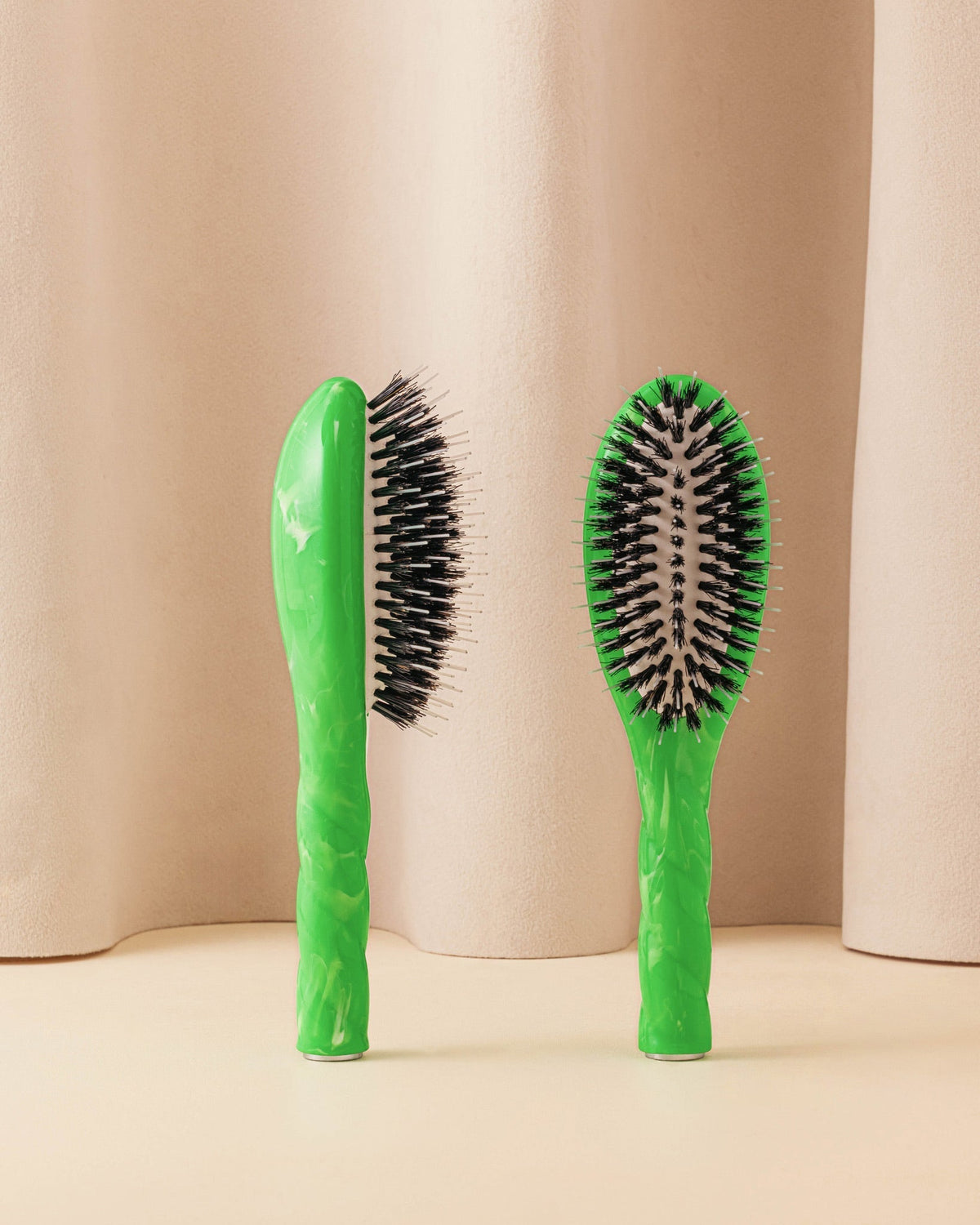 Roseanna x La Bonne Brosse N.02 La Petite Brosse Démêlante & Soin l'Indispensable Salty Gelato Vert