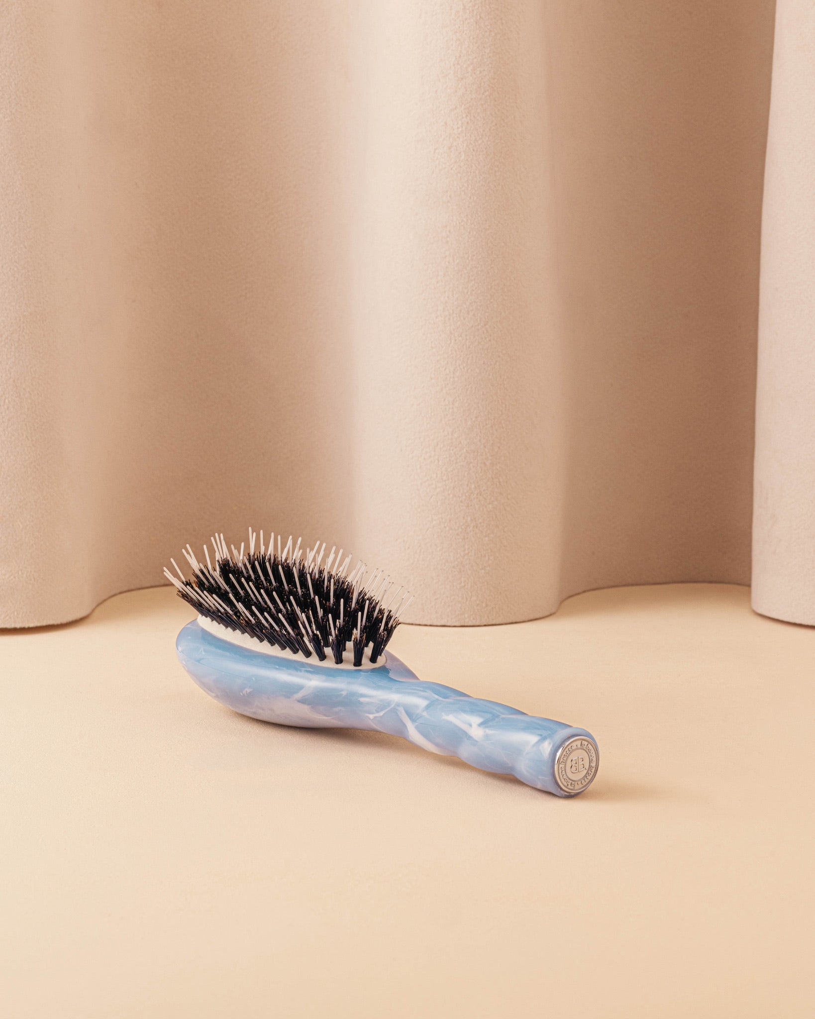 Roseanna x La Bonne Brosse N.02 La Petite Brosse Démêlante & Soin l'Indispensable Salty Gelato Bleu
