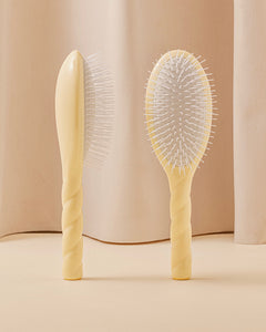 N.07 La Brosse Démêlante & Stimulante l'Intense Ivoire Cair