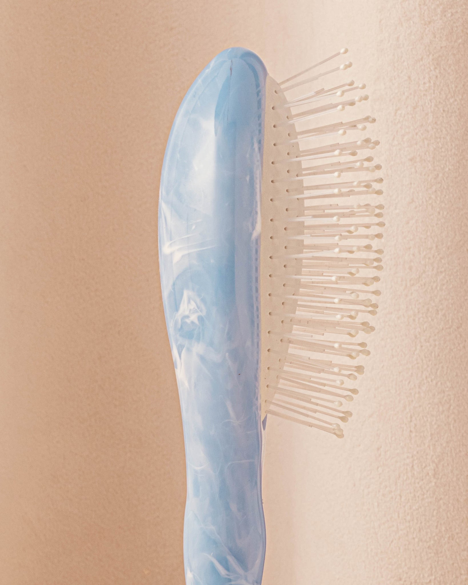 Roseanna x La Bonne Brosse N.04 La Petite Brosse Démêlante & Massante La Miracle Salty Gelato Bleu