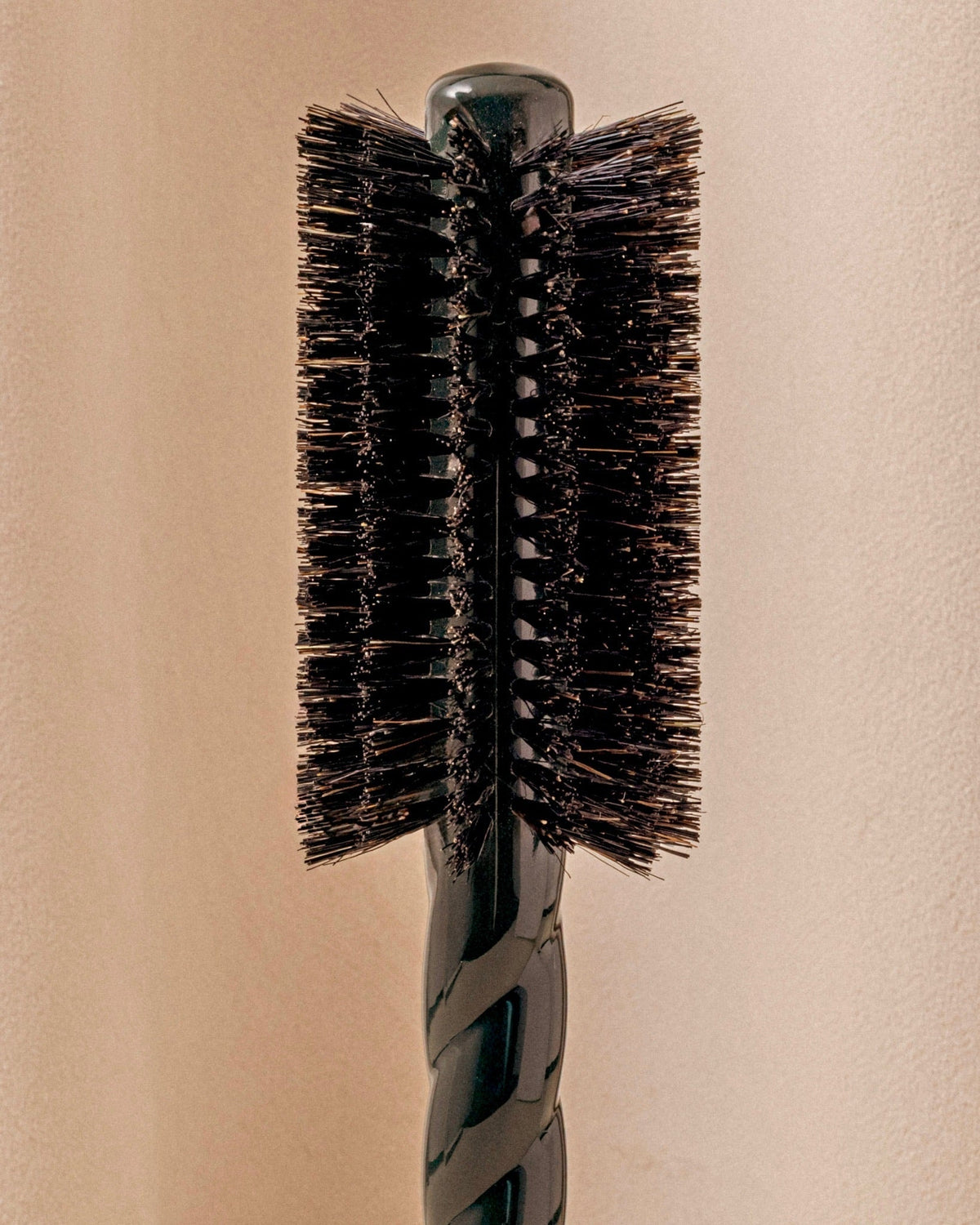 N.08 La Brosse Ronde Brushing Longueur & Mouvement Vert Émeraude
