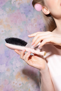 N.01 La Brosse Brillance & Soin l'Universelle Rose Poudré