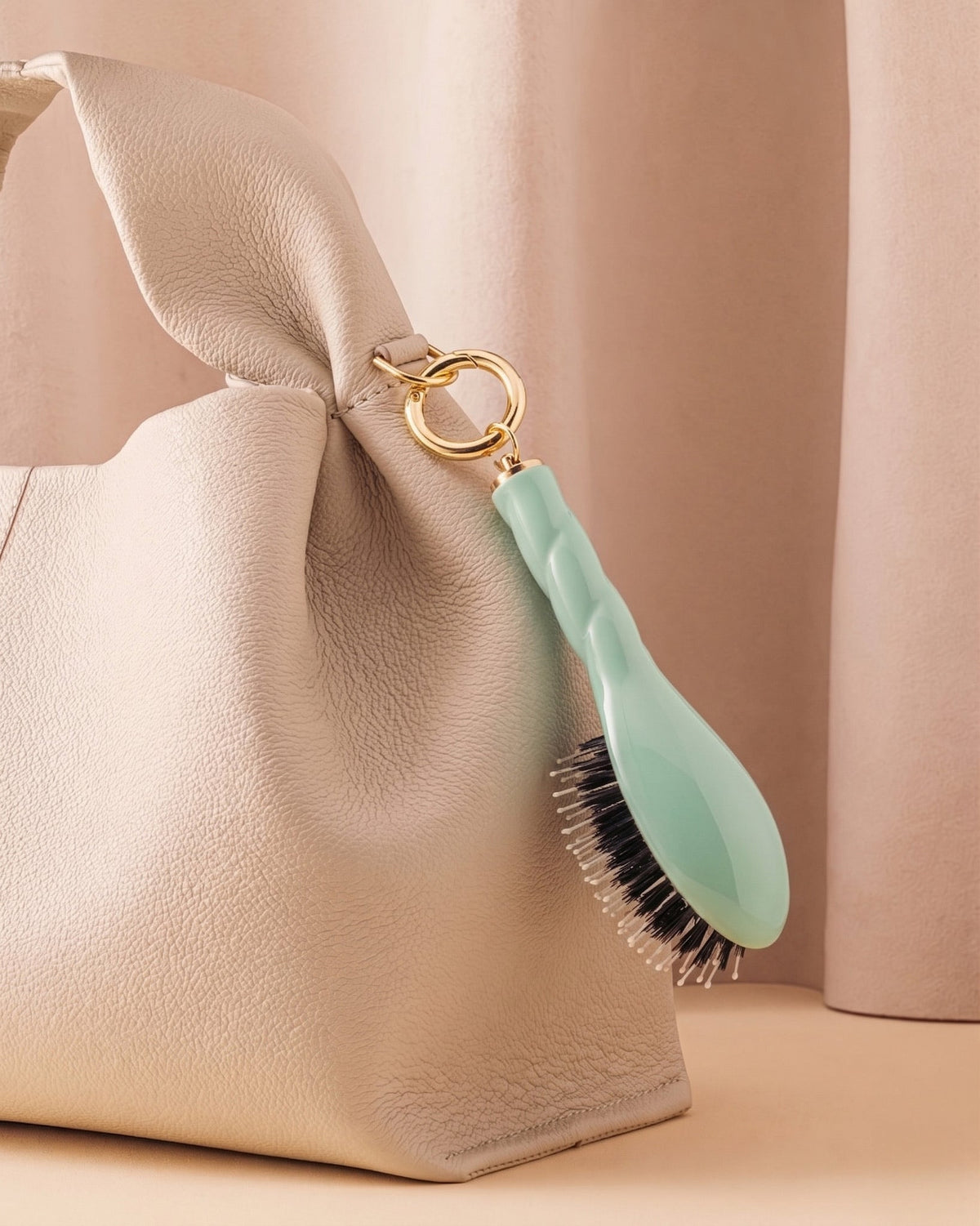 Édition Limitée Bleu Lagon N.03 La Micro Brosse Cuir Chevelu Sensible l'Indispensable Douceur