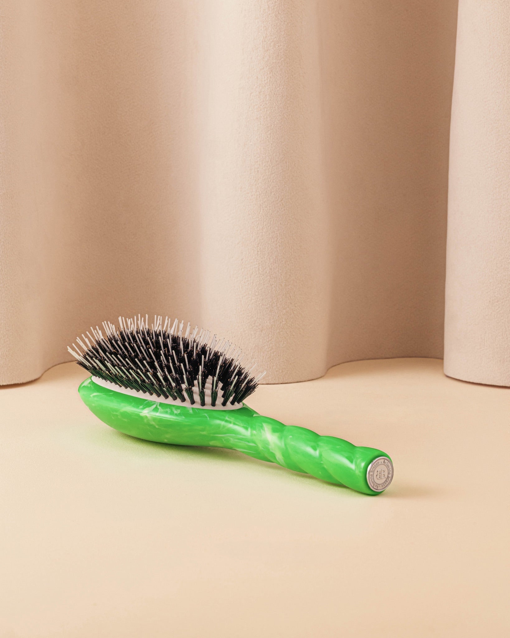 Roseanna x La Bonne Brosse N.02 La Brosse Démêlante & Soin l'Indispensable Salty Gelato Vert