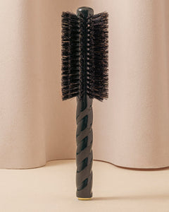 N.08 La Brosse Ronde Brushing Longueur & Mouvement Vert Émeraude