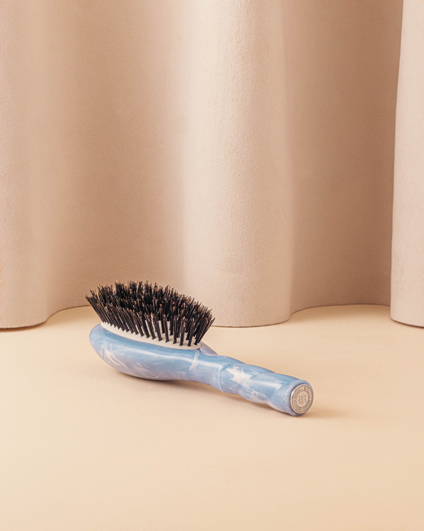 Roseanna x La Bonne Brosse N.01 La Petite Brosse Brillance & Soin l'Universelle Salty Gelato  Bleu
