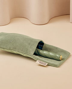 La Pochette "Grande Brosse" Vert Amande