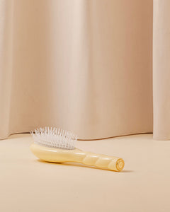 N.07 La Petite Brosse Démêlante & Stimulante l'Intense Ivoire Cair