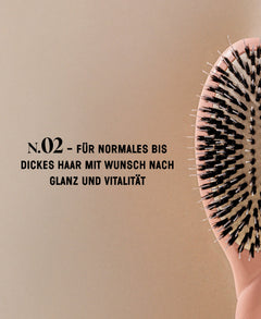 N.02 La Brosse Démêlante & Soin l'Indispensable Rose Poudré