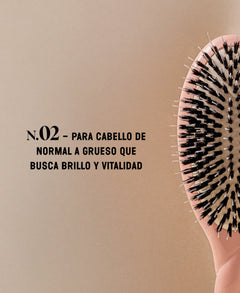 N.02 La Brosse Démêlante & Soin l'Indispensable Rose Poudré