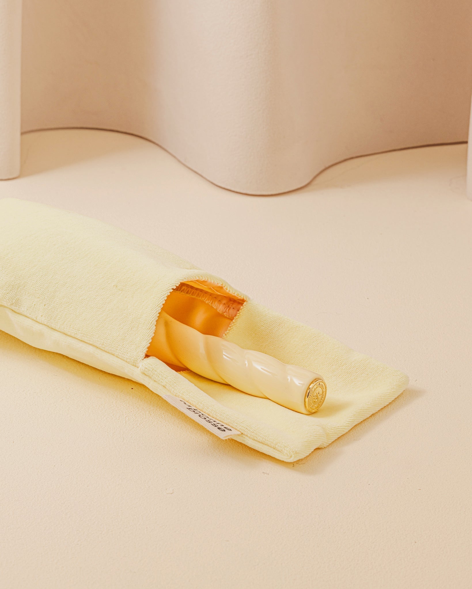N.02 La Brosse Démêlante & Soin l'Indispensable Ivoire Cair