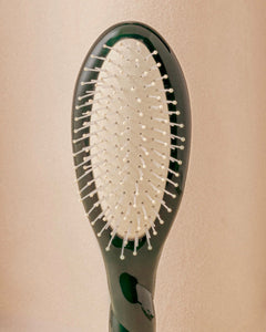 N.04 La Petite Brosse Démêlante & Massante La Miracle Vert Emeraude