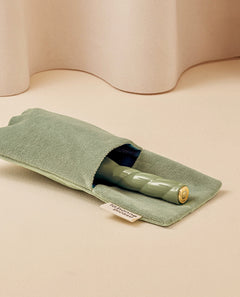 N.01 La Petite Brosse Brillance & Soin l’Universelle Vert Amande