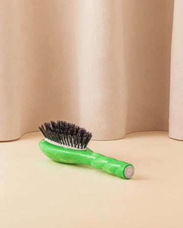 Roseanna x La Bonne Brosse N.01 La Petite Brosse Brillance & Soin l'Universelle Salty Gelato Vert