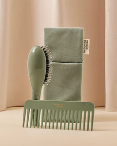 La Pochette "Petite Brosse" Vert Amande